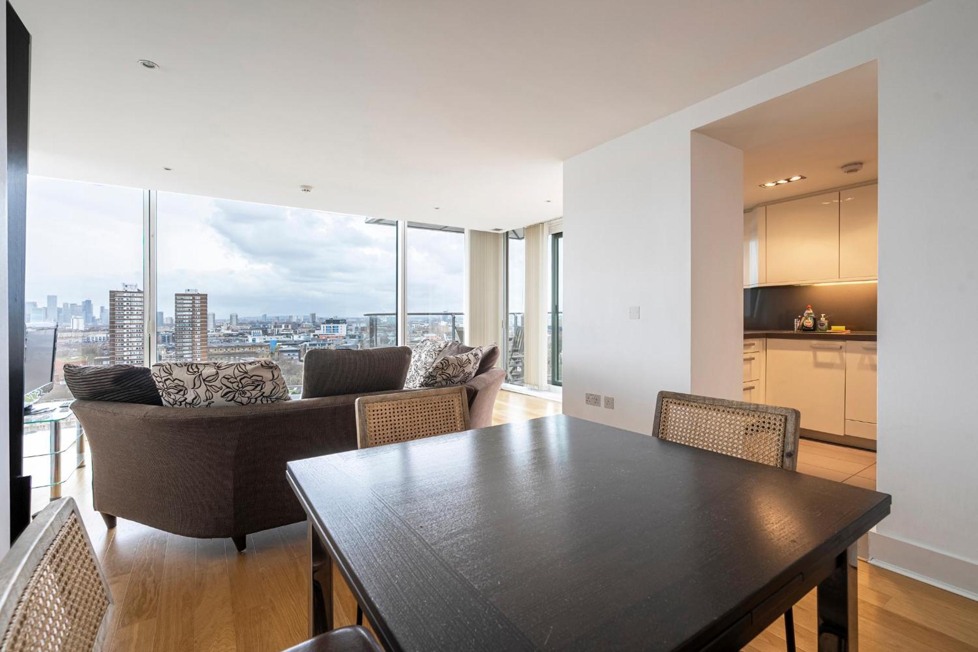 Borough Flat With Views By Underthedoormat * Londra